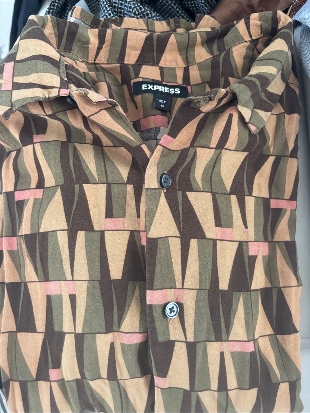Express Retro Geometric Button-Up Shirt in Tan, Olive & Brown with Pink Accents
